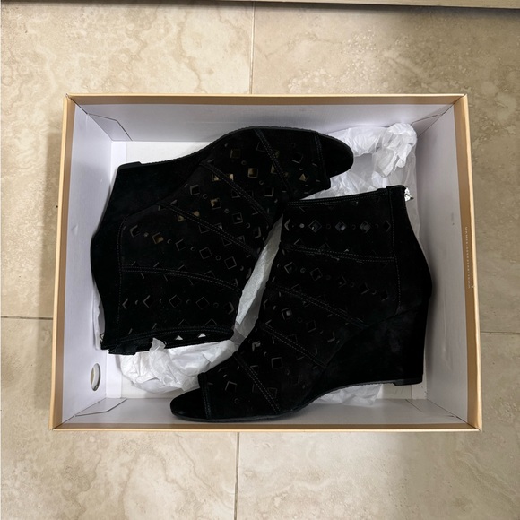 Michael Kors Uma Wedge Suede Heels - Picture 4 of 6